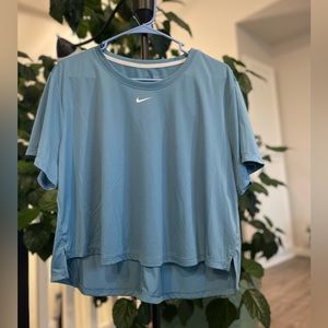 Women’s Nike Drifit Crop Top Size XL Blue NWT